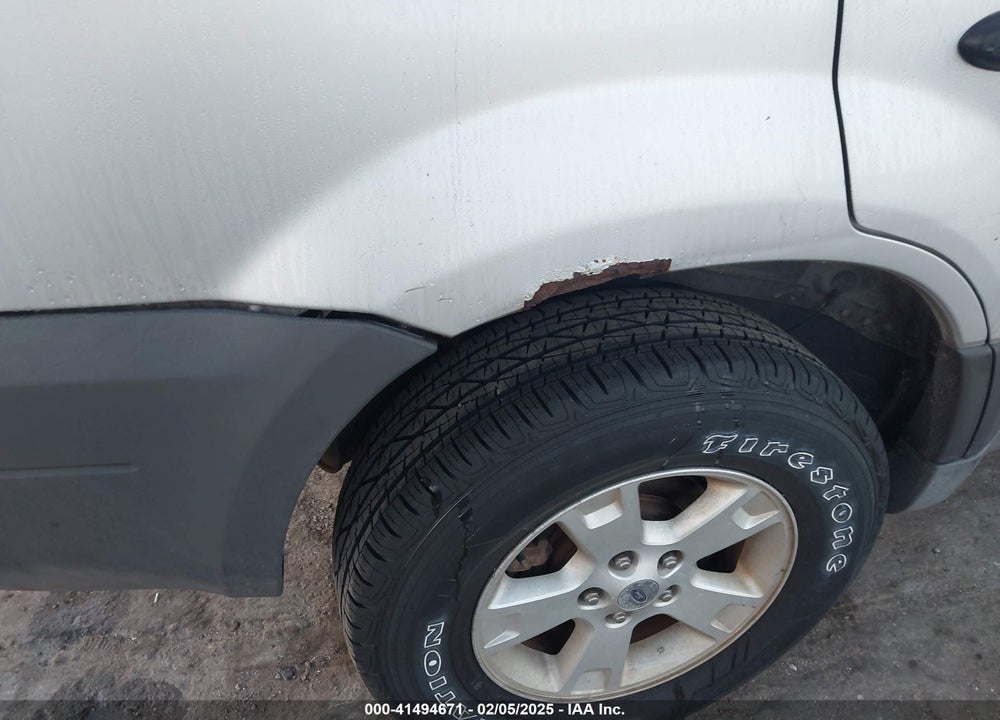 2005 FORD ESCAPE XLT VIN: 1FMYU93135KA60636