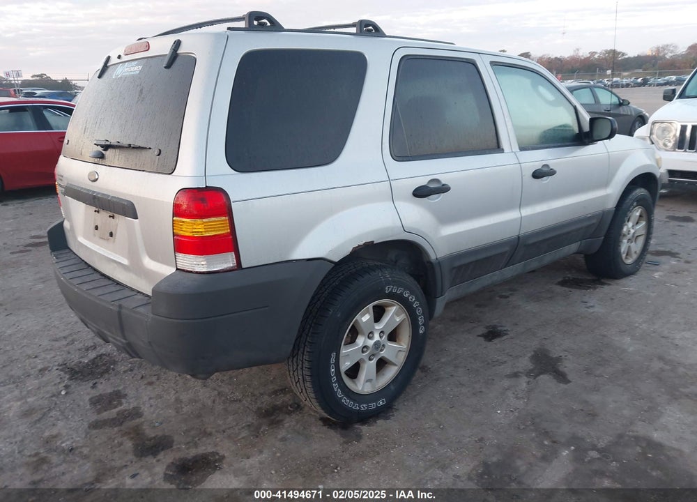 2005 FORD ESCAPE XLT VIN: 1FMYU93135KA60636