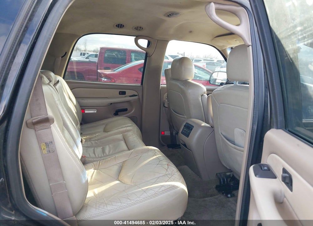 2003 CHEVROLET TAHOE LT VIN: 1GNEC13Z43R249521
