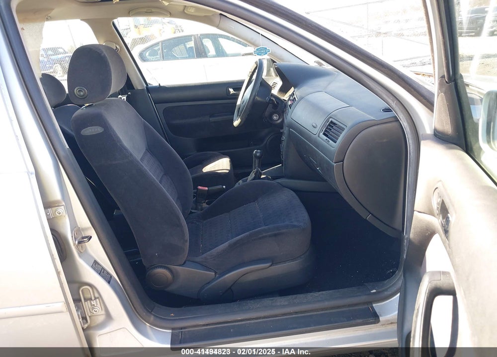 2004 VOLKSWAGEN JETTA GLS 2.0L VIN: WVWSL61J64W138588