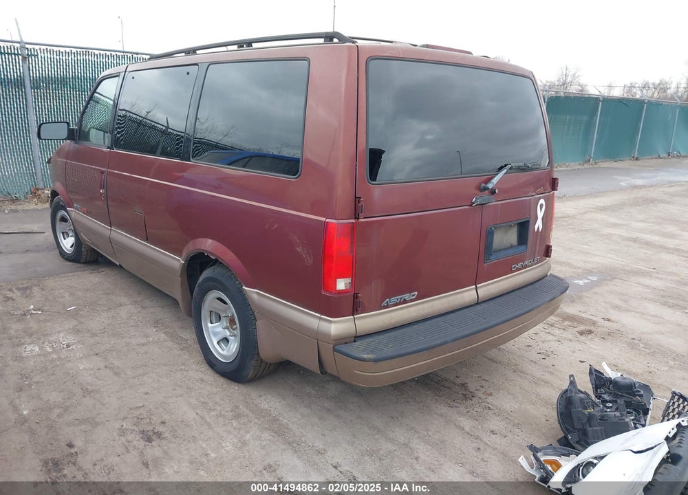 1998 CHEVROLET ASTRO VIN: 1GNEL19W6WB154162