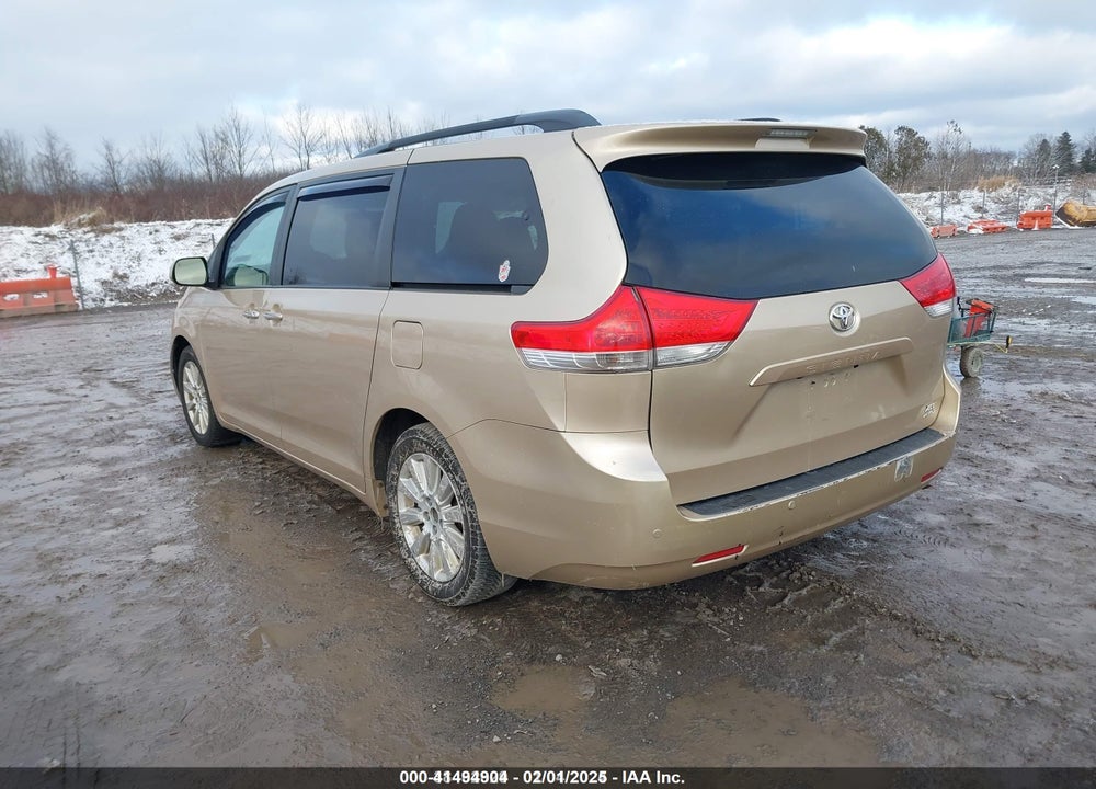 2012 TOYOTA SIENNA XLE 7 PASSENGER VIN: 5TDDK3DCXCS047040