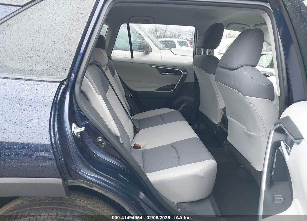 2020 TOYOTA RAV4 XLE VIN: JTMP1RFV5LJ031150