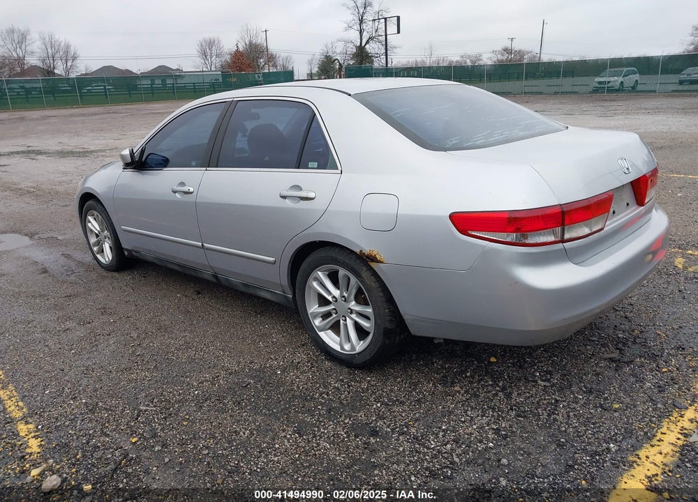 2004 HONDA ACCORD 2.4 LX VIN: 1HGCM56324A010028