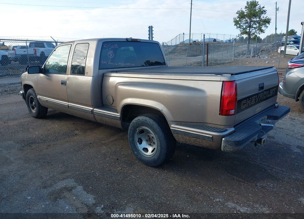 1997 CHEVROLET C1500 FLEETSIDE VIN: 2GCEC19RXV1163187