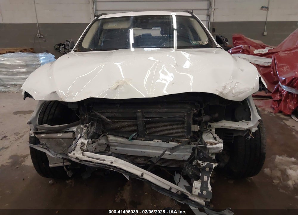2019 JAGUAR F-PACE VIN: SADCJ2FX5KA615736