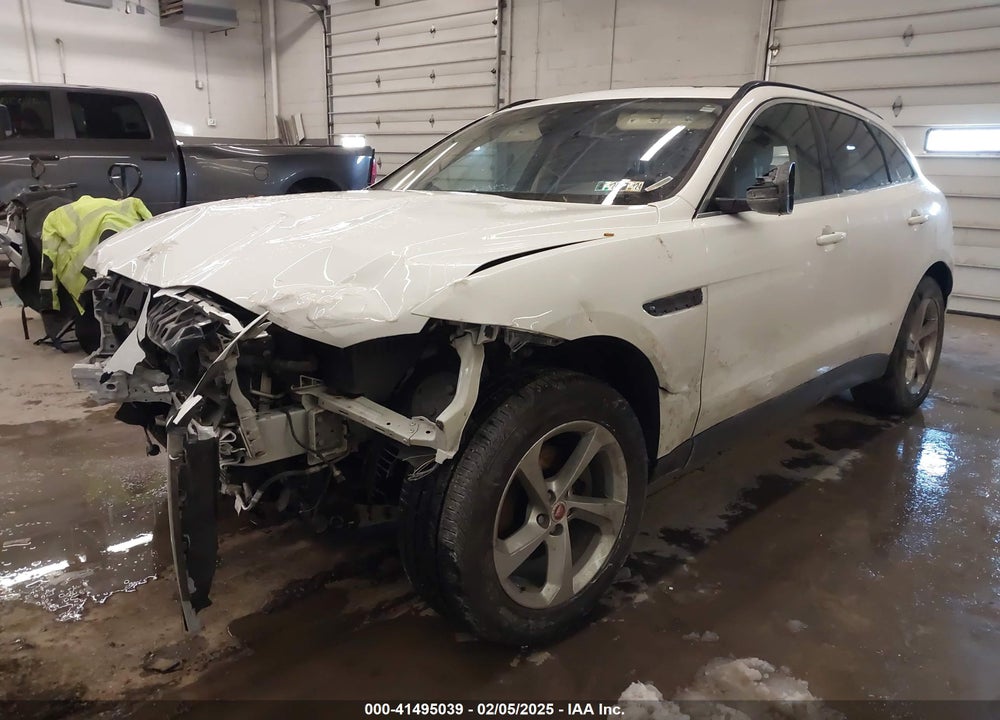 2019 JAGUAR F-PACE VIN: SADCJ2FX5KA615736