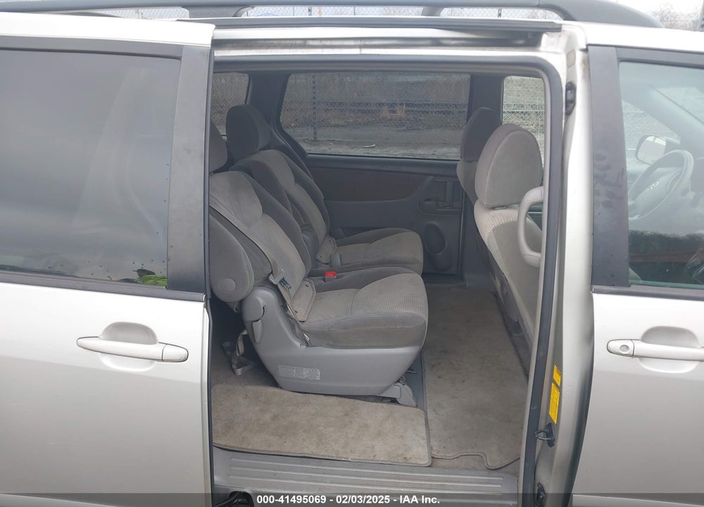 2010 TOYOTA SIENNA VIN: 5TDKK4CC8AS329690