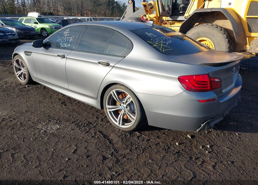 2013 BMW M5 VIN: WBSFV9C50DD096839
