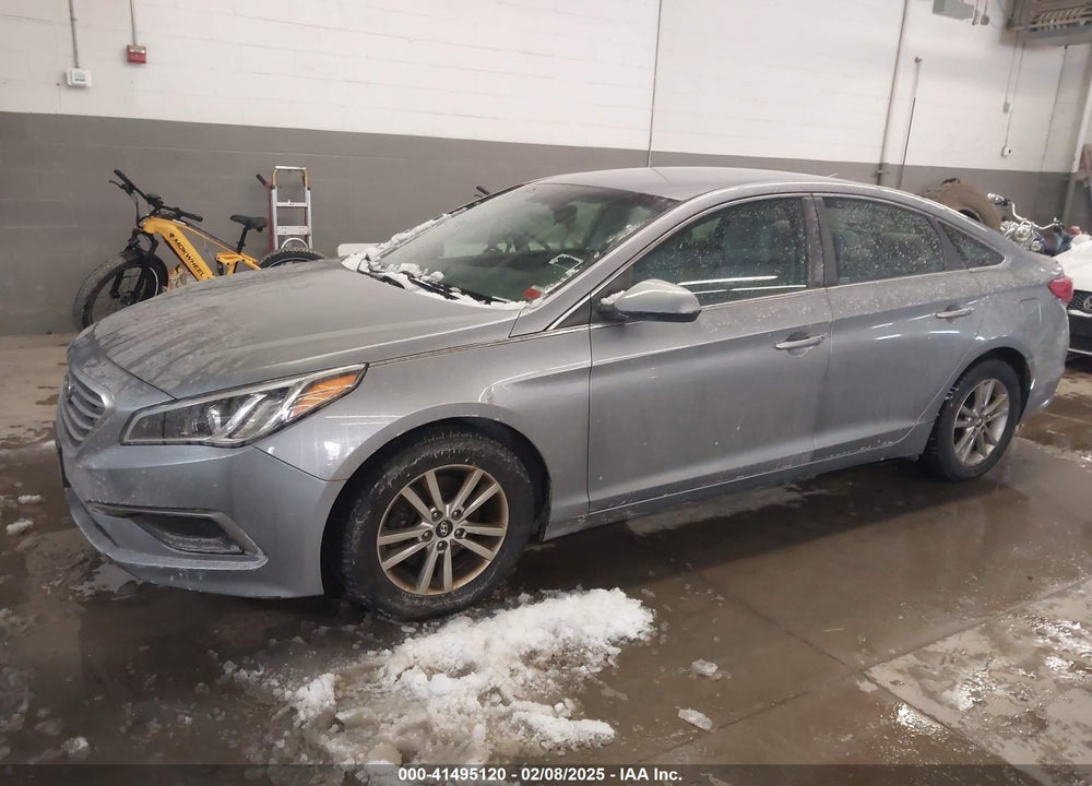 2016 HYUNDAI SONATA VIN: 5NPE24AF5GH304481