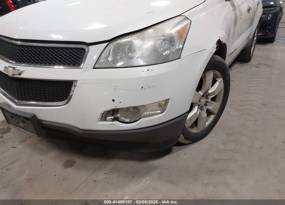 2009 CHEVROLET TRAVERSE LT VIN: 1GNEV23DX9S100620