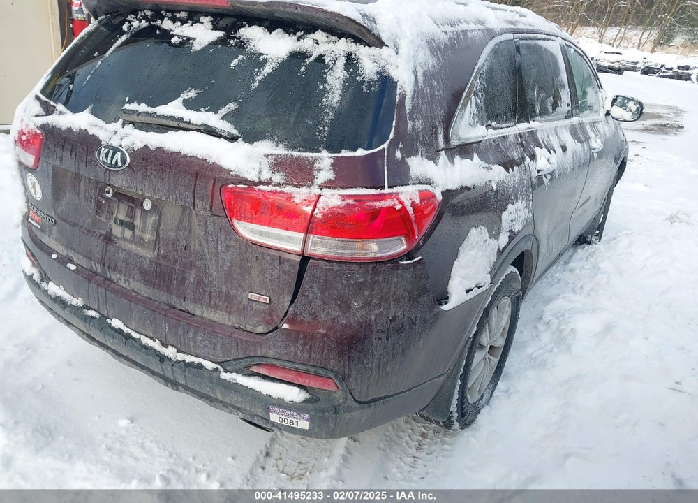 2017 KIA SORENTO 2.4L LX VIN: 5XYPGDA3XHG327909