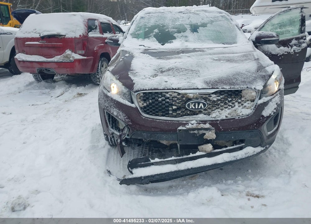 2017 KIA SORENTO 2.4L LX VIN: 5XYPGDA3XHG327909