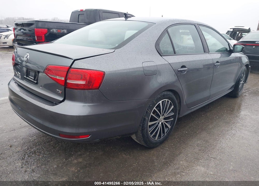 2015 VOLKSWAGEN JETTA VIN: 3VWD17AJ7FM320420