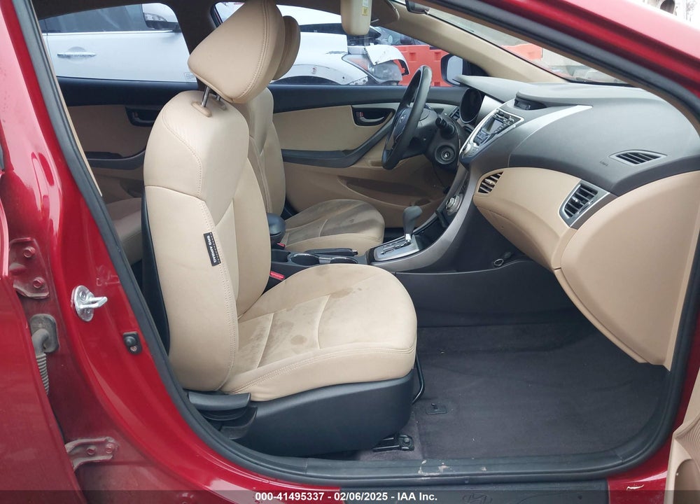 2011 HYUNDAI ELANTRA VIN: KMHDH4AE4BU171174