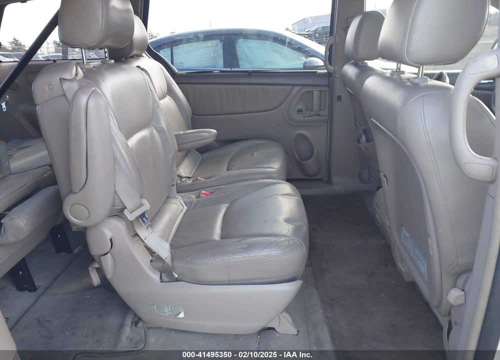 2004 TOYOTA SIENNA XLE VIN: 5TDZA22C74S197355
