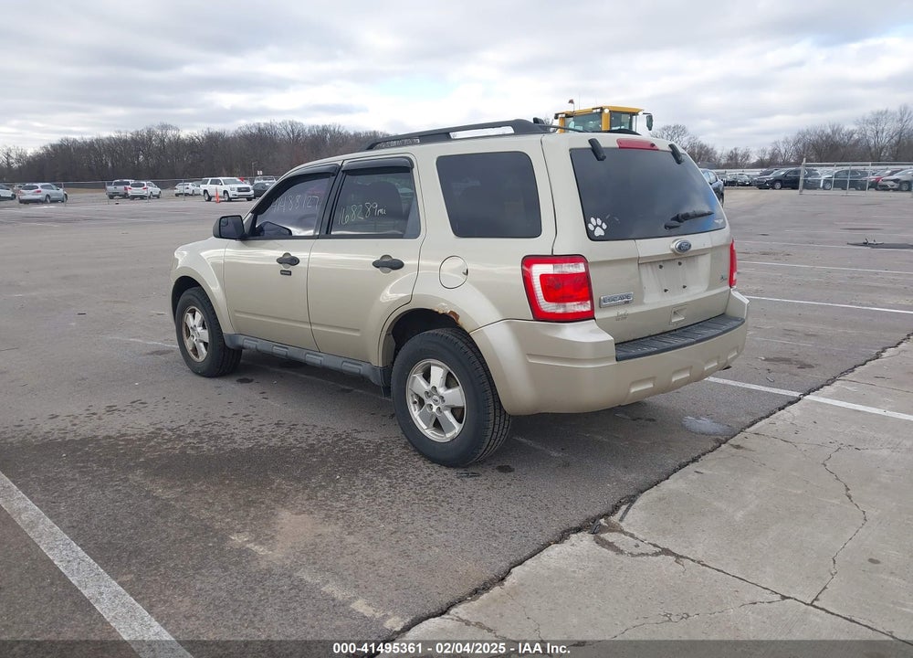 2011 FORD ESCAPE VIN: 1FMCU0DG7BKB86809