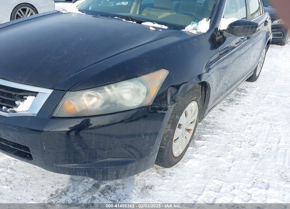 2010 HONDA ACCORD 2.4 LX VIN: 1HGCP2E37AA039978