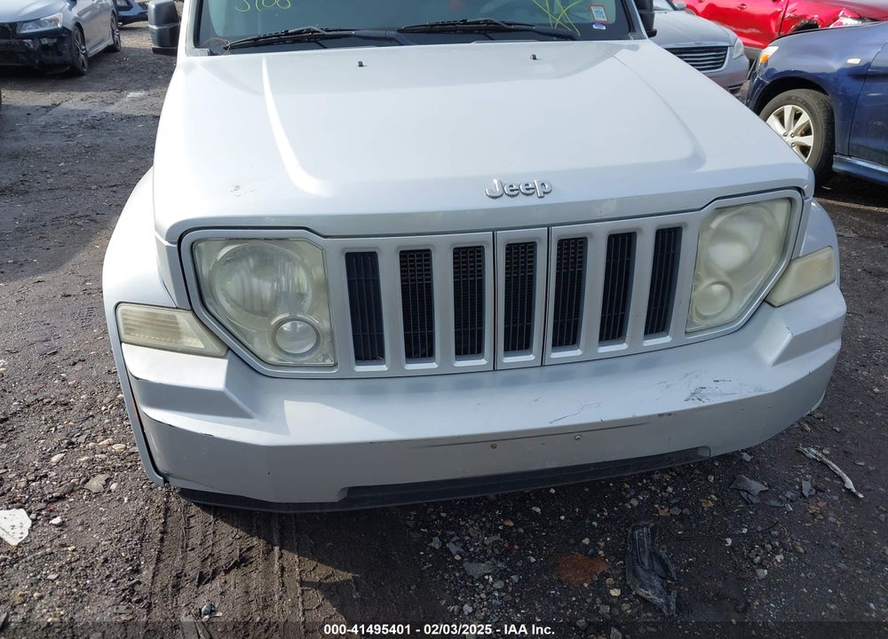2008 JEEP LIBERTY VIN: 1J8GN28K08W283373