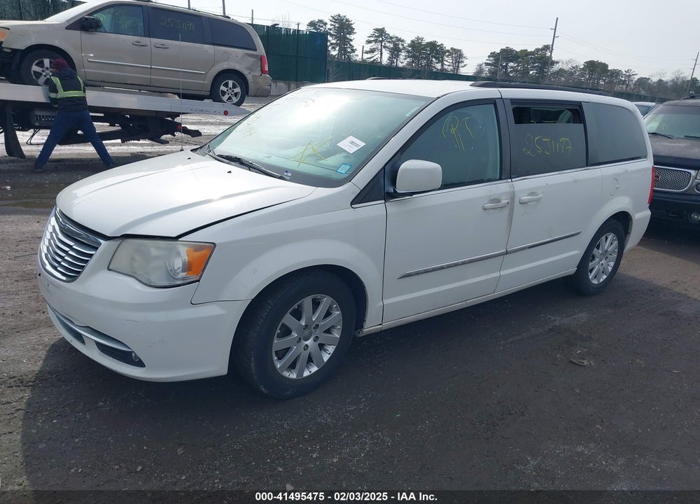 2013 CHRYSLER TOWN & COUNTRY VIN: 2C4RC1BG0DR647010