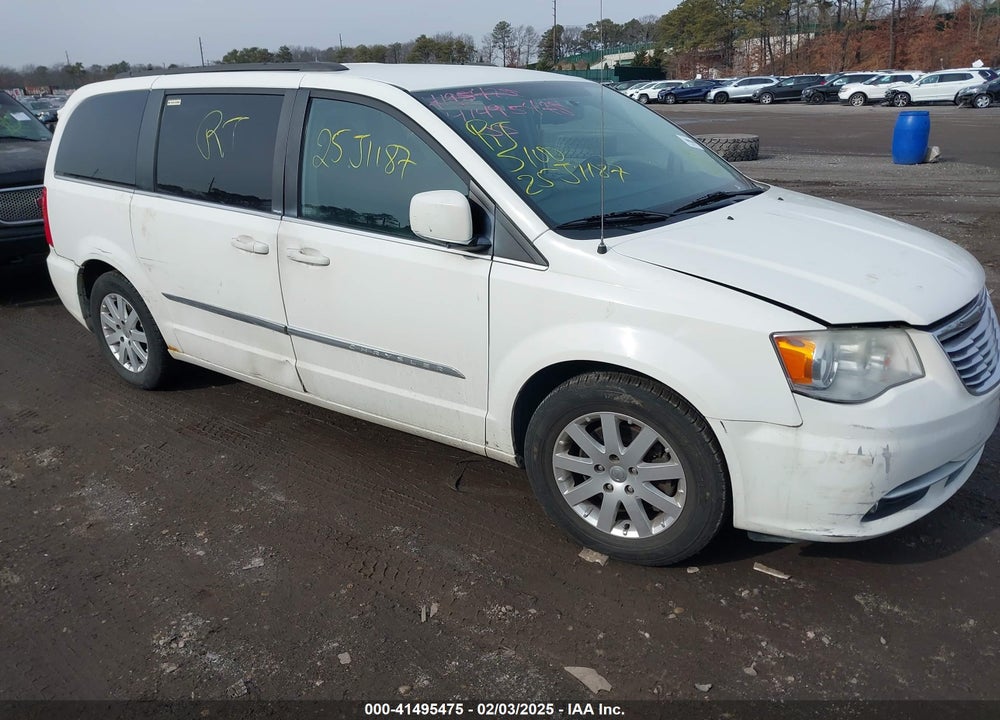 2013 CHRYSLER TOWN & COUNTRY VIN: 2C4RC1BG0DR647010