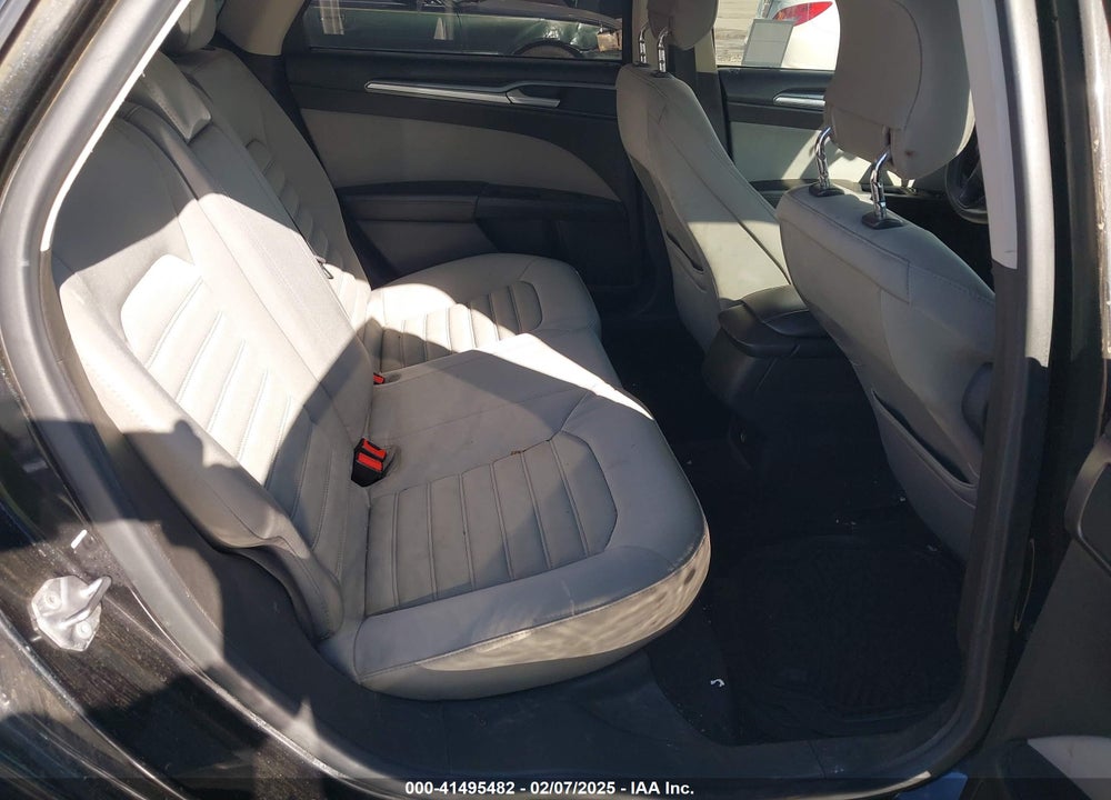 2014 FORD FUSION VIN: 3FA6P0G77ER270266
