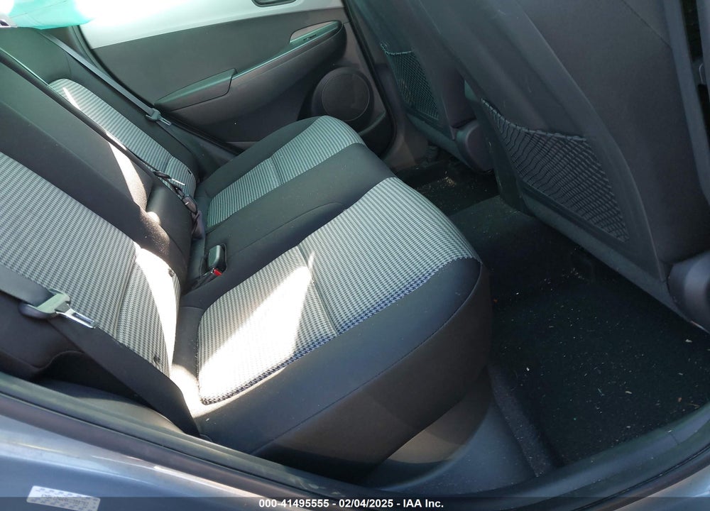 2019 HYUNDAI KONA SE VIN: KM8K12AA9KU388782