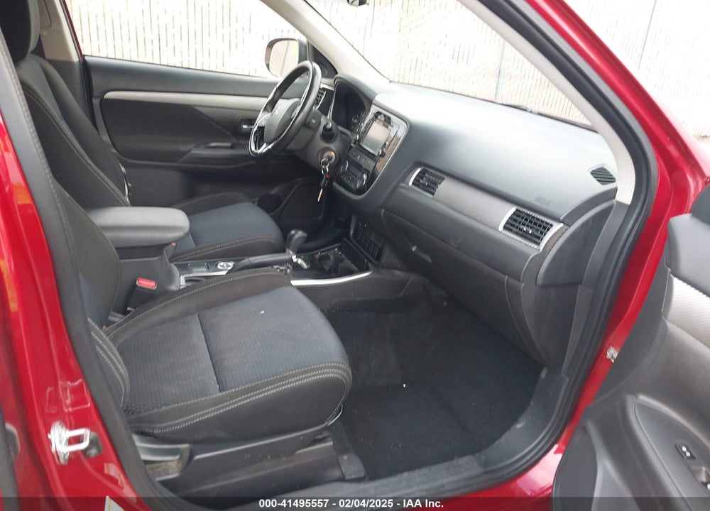 2017 MITSUBISHI OUTLANDER ES VIN: JA4AZ2A39HZ070757