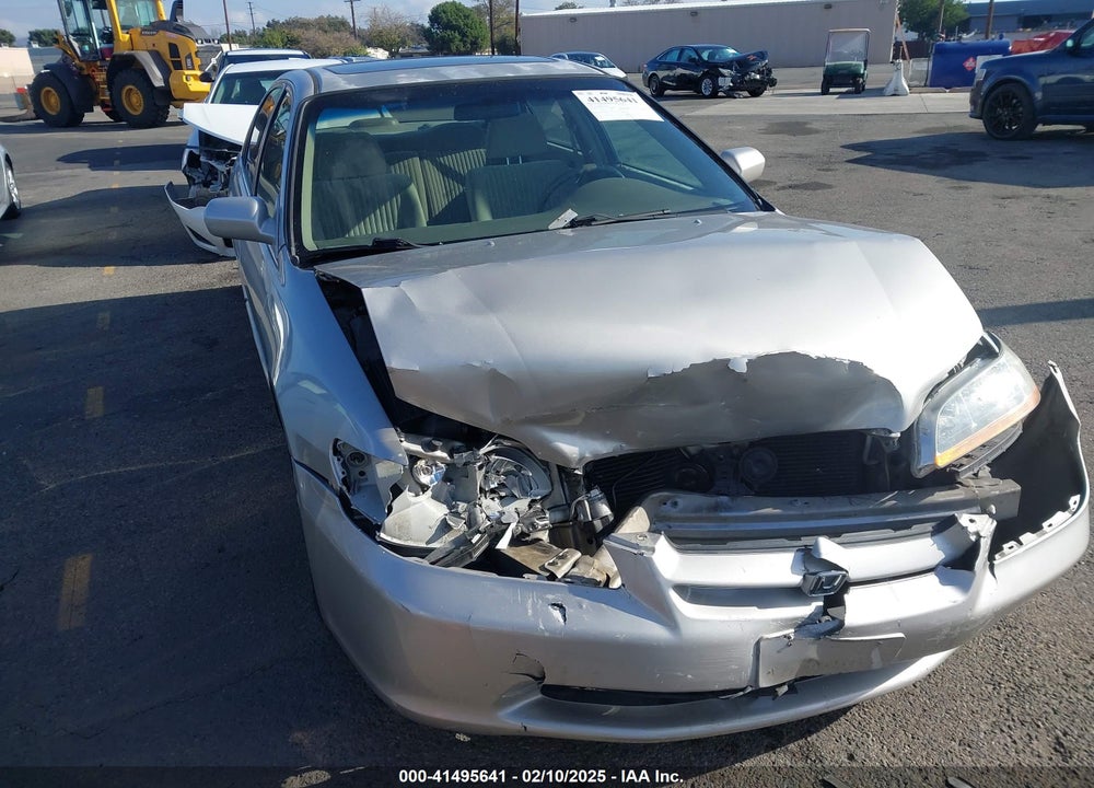 1998 HONDA ACCORD EX VIN: 1HGCG6671WA217738