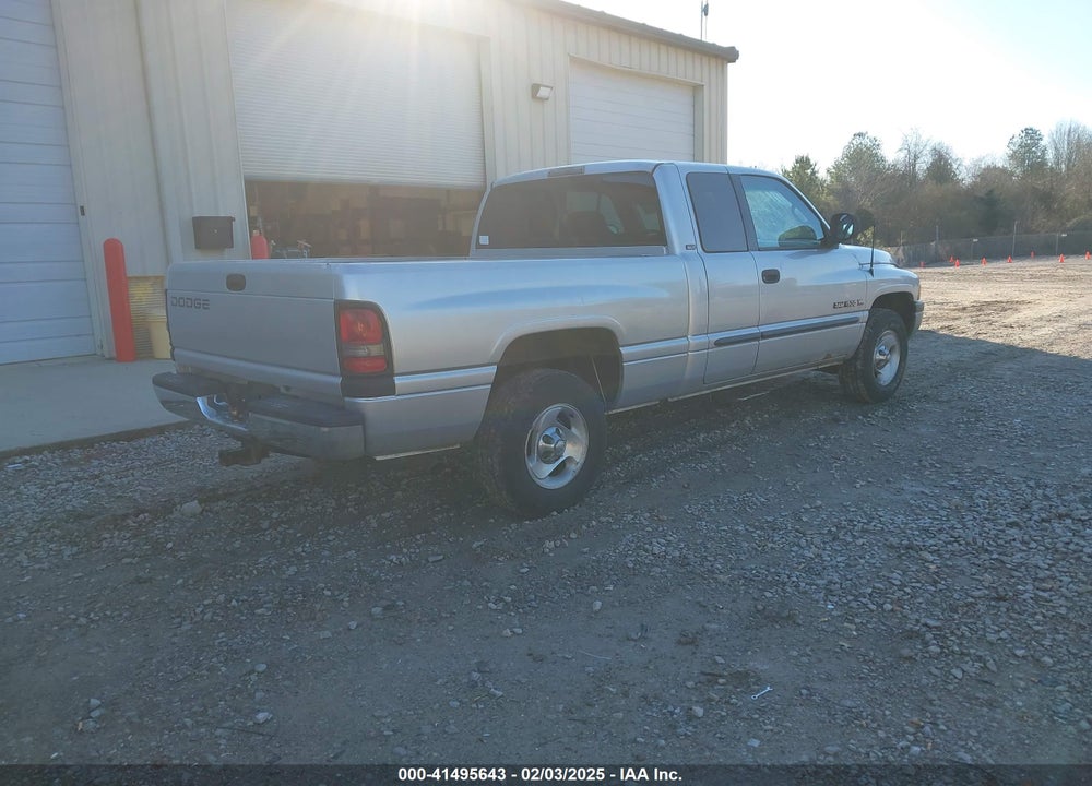 2001 DODGE RAM 1500 ST VIN: 3B7HC13Y81G728857
