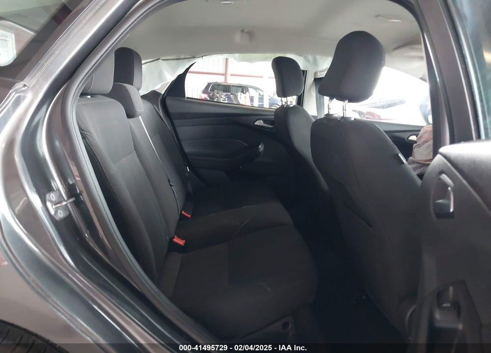 2015 FORD FOCUS VIN: 1FADP3K23FL222476