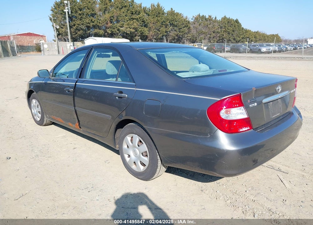 2002 TOYOTA CAMRY LE VIN: 4T1BE32K52U538601