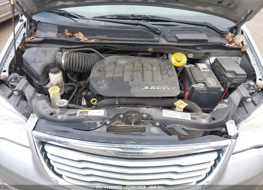 2014 CHRYSLER TOWN & COUNTRY TOURING VIN: 2C4RC1BG5ER271177