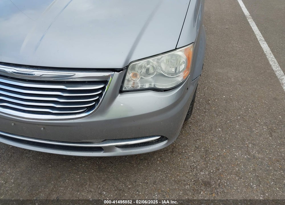 2014 CHRYSLER TOWN & COUNTRY TOURING VIN: 2C4RC1BG5ER271177