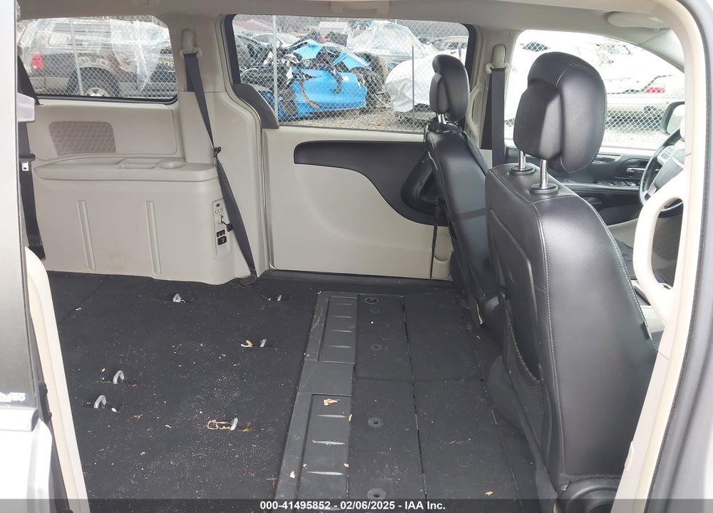 2014 CHRYSLER TOWN & COUNTRY TOURING VIN: 2C4RC1BG5ER271177