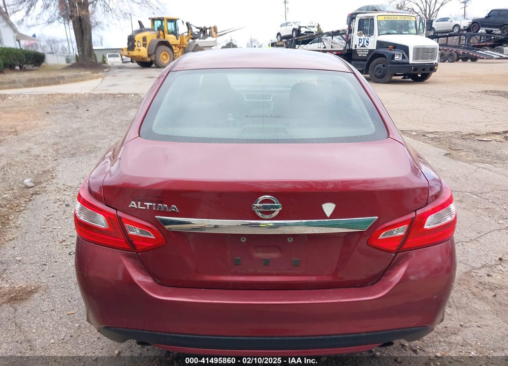 2017 NISSAN ALTIMA VIN: 1N4AL3AP8HN307820