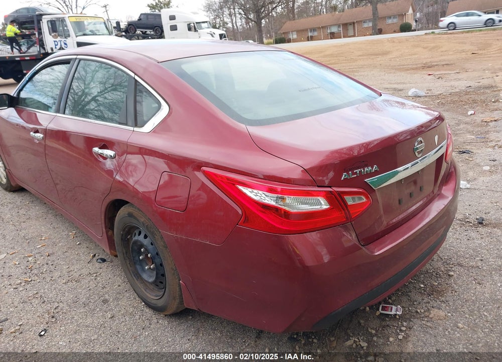 2017 NISSAN ALTIMA VIN: 1N4AL3AP8HN307820
