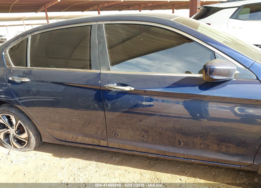 2017 HONDA ACCORD VIN: 1HGCR2F38HA209610