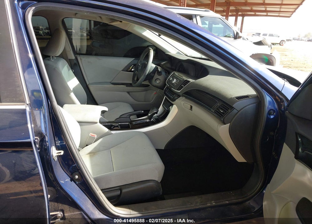 2017 HONDA ACCORD VIN: 1HGCR2F38HA209610