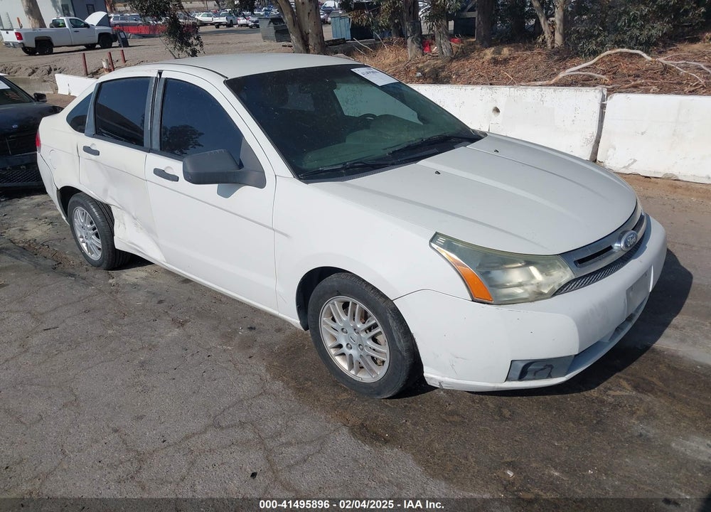 2011 FORD FOCUS SE VIN: 1FAHP3FN1BW152748