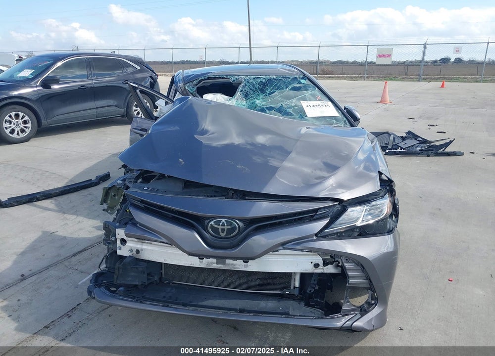 2020 TOYOTA CAMRY LE VIN: 4T1C11AK5LU929500