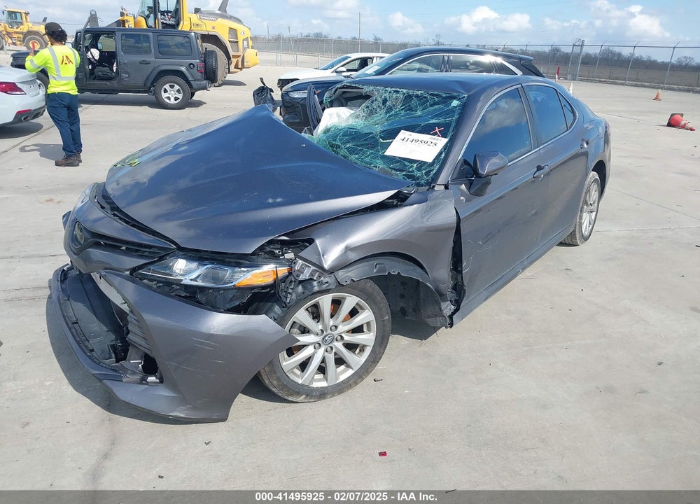 2020 TOYOTA CAMRY LE VIN: 4T1C11AK5LU929500