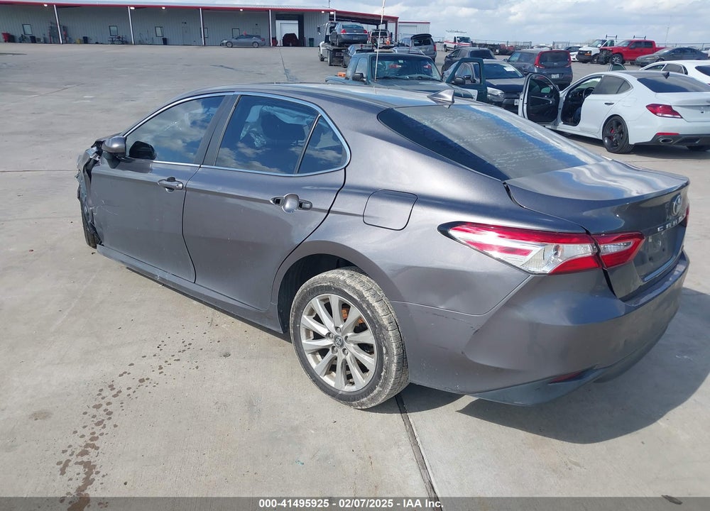2020 TOYOTA CAMRY LE VIN: 4T1C11AK5LU929500