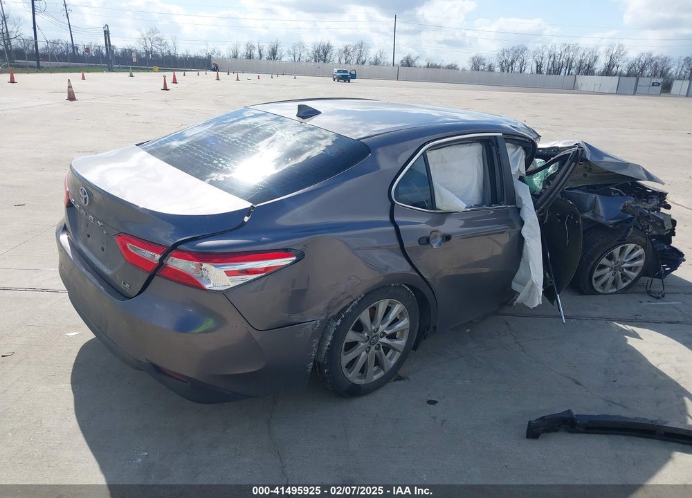 2020 TOYOTA CAMRY LE VIN: 4T1C11AK5LU929500