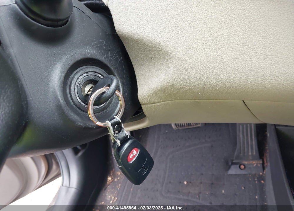 2014 HYUNDAI ELANTRA VIN: 5NPDH4AEXEH529655