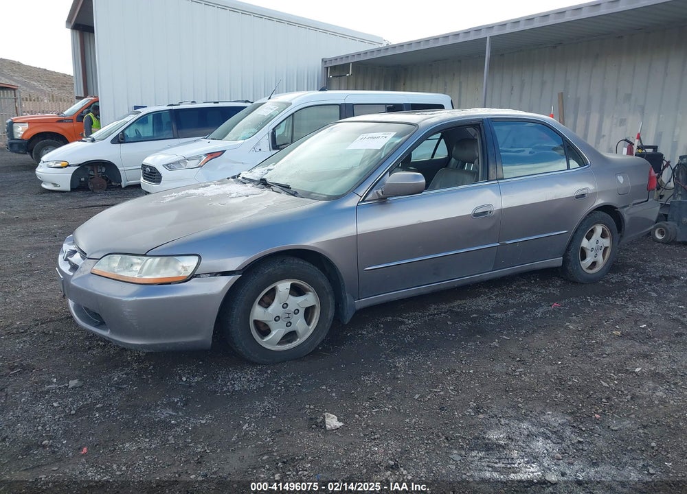 2000 HONDA ACCORD 2.3 EX VIN: JHMCG668XYC006129
