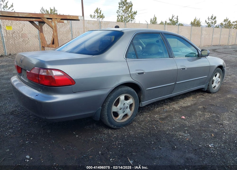 2000 HONDA ACCORD 2.3 EX VIN: JHMCG668XYC006129