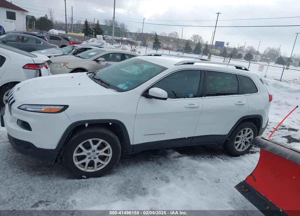 2017 JEEP CHEROKEE LATITUDE 4X4 VIN: 1C4PJMCB5HW618794