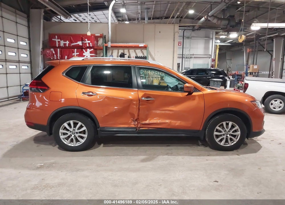 2017 NISSAN ROGUE SV VIN: JN8AT2MV1HW020025