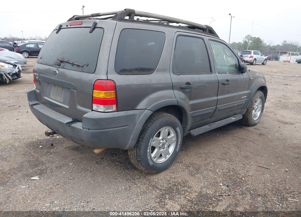 2002 FORD ESCAPE XLT VIN: 1FMYU04172KB75620